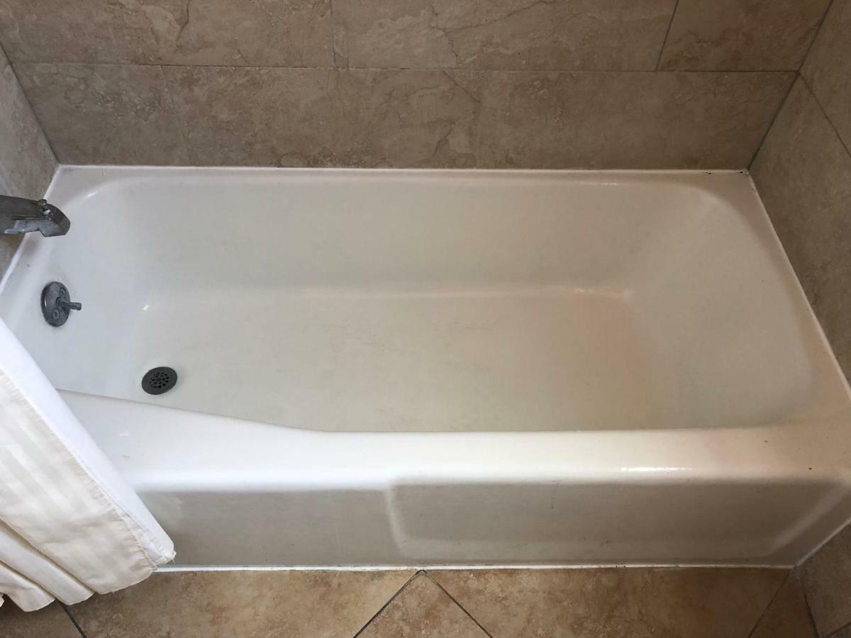 Whittier Travel Inn Екстер'єр фото